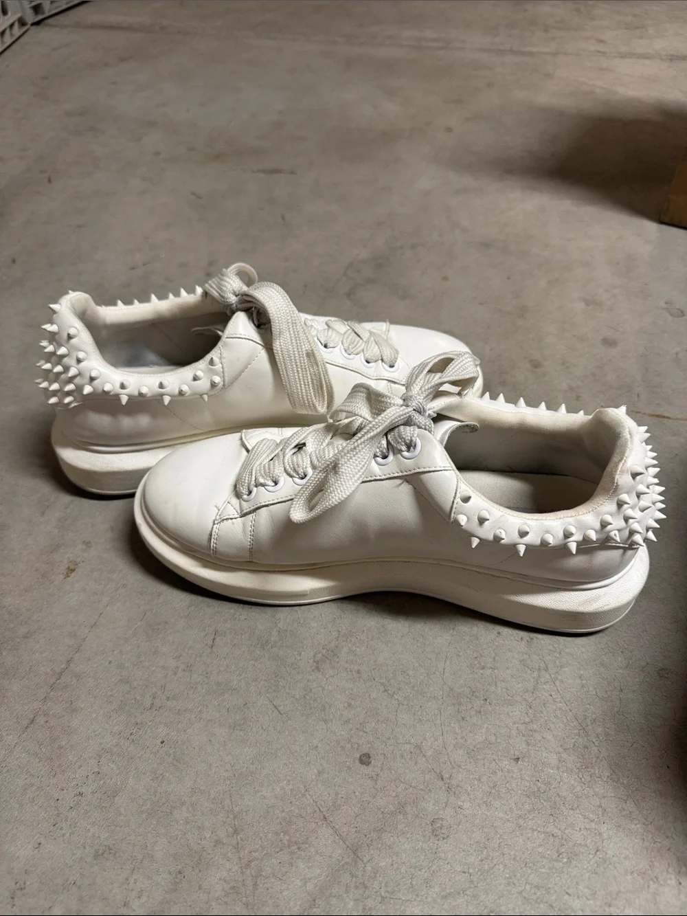Steve Madden low top
